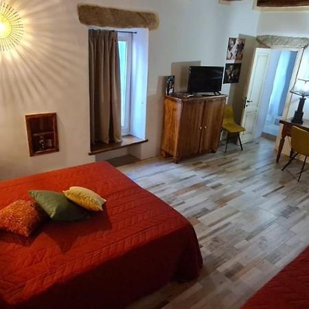 Kabula Bed & Breakfast ออลเบีย ภายนอก รูปภาพ