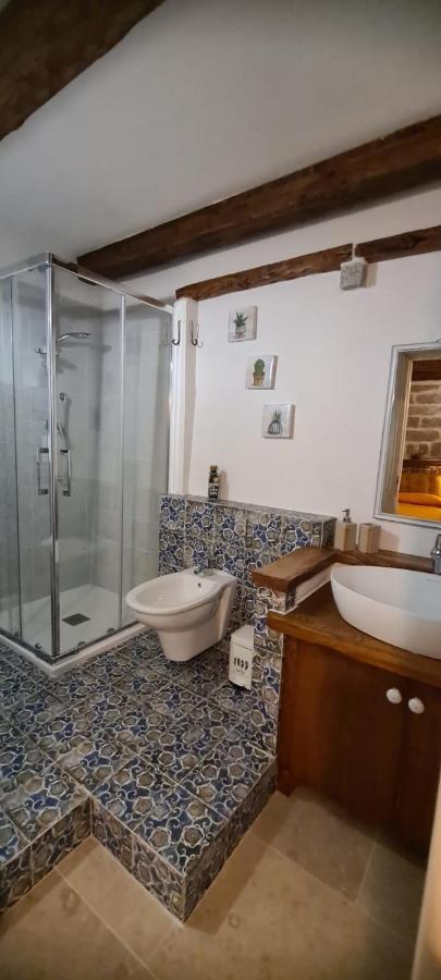 Kabula Bed & Breakfast ออลเบีย ภายนอก รูปภาพ